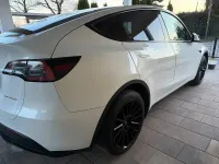 Käytetty Tesla Model Y 250 kW (340 HP) 2022 Valkoinen Katumaasturi