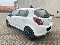 Gebraucht Opel Corsa Color Edition 101 PS (74 kW) 2011 Weiß Kleinwagen