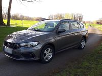 Gebraucht Fiat Tipo 95 PS (69 kW) 2018 Grau Kombi