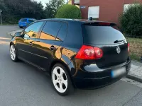 Gebraucht VW Golf V 105 PS (77 kW) 2005 Schwarz Kleinwagen