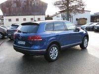 Gebraucht VW Touareg Terrain Tech 262 PS (192 kW) 2017 Reef blue (metallic) SUV