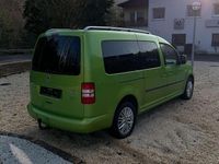 Gebraucht VW Caddy Maxi Cup 140 PS (102 kW) 2014 Viperngrün metallic Van / Kleinbus
