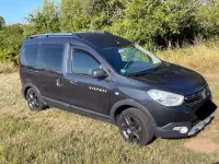 Gebraucht Dacia Dokker Stepway 116 PS (85 kW) 2017 Schwarz Van / Kleinbus