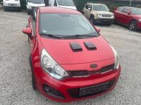 Gebraucht Kia Rio Edition 7 109 PS (80 kW) 2013 (beg) signal red (bordeaux) (metallic) Limousine