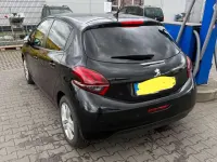 Gebraucht Peugeot 208 83 PS (61 kW) 2019 Schwarz Kleinwagen