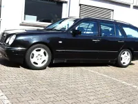 Gebraucht Mercedes E320 Avantgarde 224 PS (164 kW) 1998 Schwarz Kombi