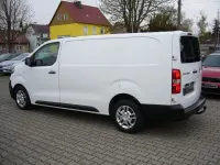 Gebraucht Opel Vivaro-e Combi Selection 144 PS (105 kW) 2022 Jade weiss/arktis weiss Van / Kleinbus