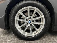 Gebraucht BMW 520 Performance 190 PS (139 kW) 2022 Sophistograu brillanteffekt Limousine