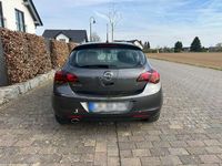 Gebraucht Opel Astra Edition 160 PS (117 kW) 2011 Grau Limousine