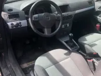 Gebraucht Opel Astra 105 PS (77 kW) 2007 Schwarz Coupé