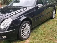 Gebraucht Mercedes E220 150 PS (110 kW) 2004 Schwarz Kombi