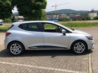 Gebraucht Renault Clio IV Life 75 PS (55 kW) 2018 Silber Kleinwagen