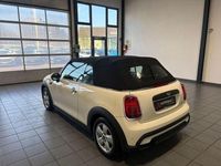 Gebraucht Mini ONE Classic 102 PS (75 kW) 2022 Weiß Kleinwagen