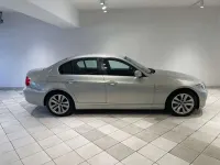 Gebraucht BMW 320 184 PS (135 kW) 2011 Grau Limousine