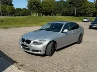 Gebraucht BMW 318 143 PS (105 kW) 2009 Silber Limousine