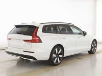 Gebraucht Volvo V60 Plus 257 PS (189 kW) 2025 Weiß Kombi