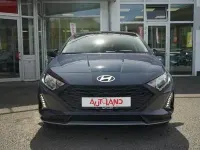 Neu Hyundai i20 79 PS (58 kW) 2025 Auroragreymet. Kleinwagen