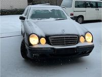 Gebraucht Mercedes E240 Elegance 170 PS (125 kW) 1999 Schwarz Limousine