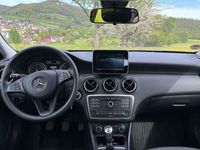 gebraucht Mercedes GLA180 Rückfahrkamera / Klima / Sitzheizung