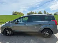 Gebraucht Peugeot 5008 150 PS (110 kW) 2011 Grau Van / Kleinbus