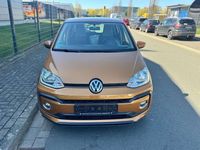 Usata VW up! 90 CV (66 kW) 2017 Oro Utilitaria
