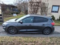 Gebraucht Ford Focus ST-Line 155 PS (114 kW) 2021 Grau Limousine