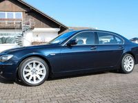 Gebraucht BMW 760L 445 PS (327 kW) 2005 Blau Limousine