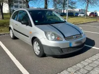 Gebraucht Ford Fiesta 60 PS (44 kW) 2005 Grau Kleinwagen