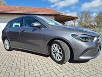 Gebraucht Mercedes B200 163 PS (119 kW) 2019 Grau Van / Kleinbus