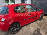 Usata Renault Clio II Expression 75 CV (55 kW) 2011 Rosso Berlina