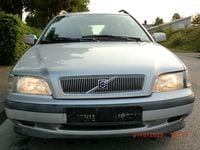 Gebraucht Volvo V40 122 PS (89 kW) 1999 Silber Kombi
