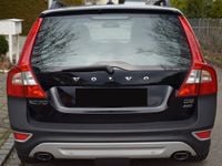 Gebraucht Volvo XC70 Summum 215 PS (158 kW) 2011 Schwarz metallic SUV