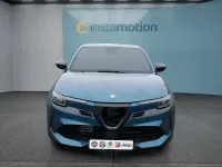 Neu Alfa Romeo Junior 145 PS (106 kW) 2025 Blau SUV