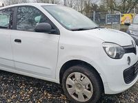 Gebraucht Renault Twingo Life 69 PS (50 kW) 2016 Weiß Kleinwagen