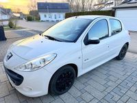 Gebraucht Peugeot 206 73 PS (53 kW) 2011 Silber Limousine