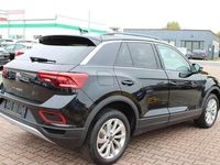Gebraucht VW T-Roc 150 PS (110 kW) 2025 Schwarz metallic SUV