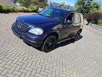 Gebraucht Mercedes ML430 272 PS (200 kW) 1998 Blau SUV