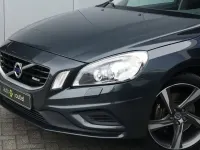 Gebraucht Volvo V60 R-Design 239 PS (175 kW) 2013 Grau Kombi