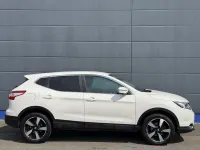 Gebraucht Nissan Qashqai Acenta 116 PS (85 kW) 2017 Weiß SUV
