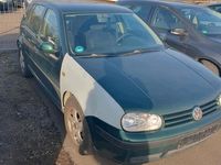 Gebraucht VW Golf IV 75 PS (55 kW) 1998 Grün Kleinwagen