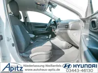 Gebraucht Hyundai i20 101 PS (74 kW) 2023 Weiß Kleinwagen