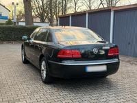 Gebraucht VW Phaeton 239 PS (175 kW) 2011 Braun Limousine