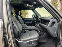 Gebraucht Land Rover Defender SE Dynamic 426 PS (313 kW) 2025 Grau SUV