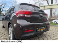 Gebraucht Kia Rio 99 PS (72 kW) 2017 Braun Limousine