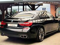 Gebraucht BMW M760 609 PS (447 kW) 2017 Schwarz Limousine