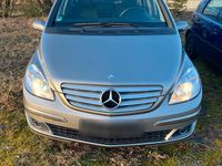Gebraucht Mercedes B200 140 PS (102 kW) 2008 Grau Van / Kleinbus