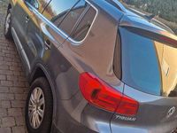 Gebraucht VW Tiguan Life 160 PS (117 kW) 2013 Grau SUV