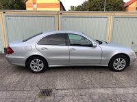Second-hand Mercedes E200 184 CP (135 kW) 2008 Gri Berlinǎ