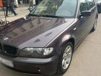 Gebraucht BMW 316 105 PS (77 kW) 2003 Violet Limousine