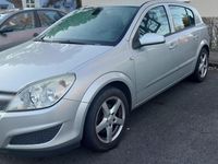 Gebraucht Opel Astra 90 PS (66 kW) 2008 Silber Kleinwagen